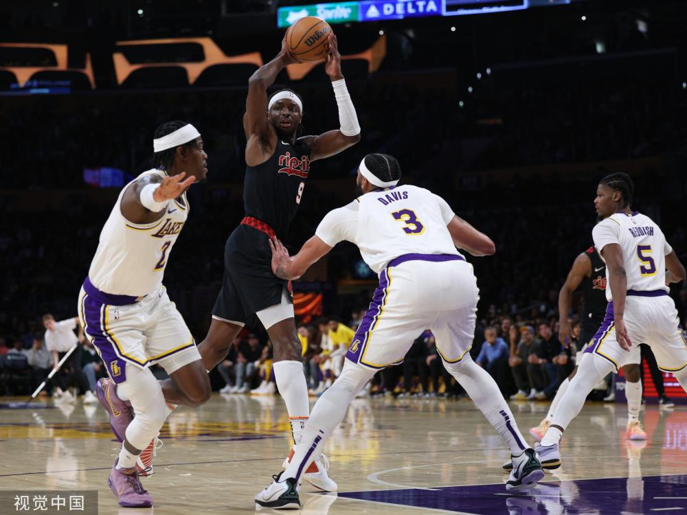 重新定位自 重新定位自